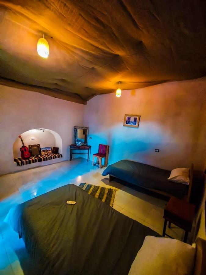 Mumia Restaurant & House Guest House Karak Bagian luar foto